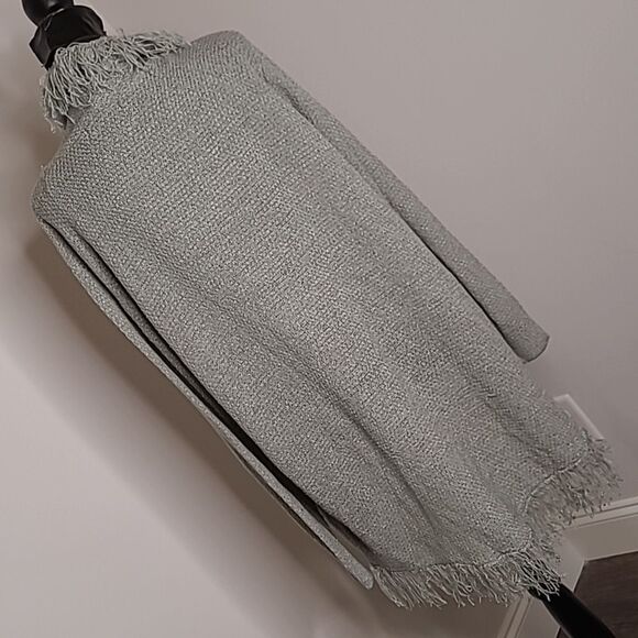 Doe & Rae frayed lightweight cardigan NWT - Picture 3 of 9